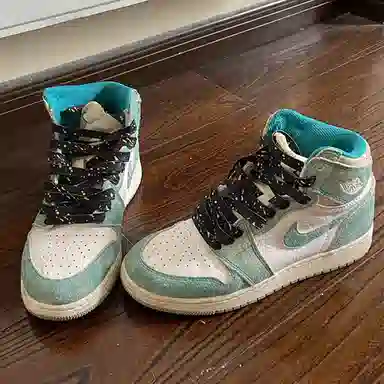 AAJF aj1NikeAF1dunk
