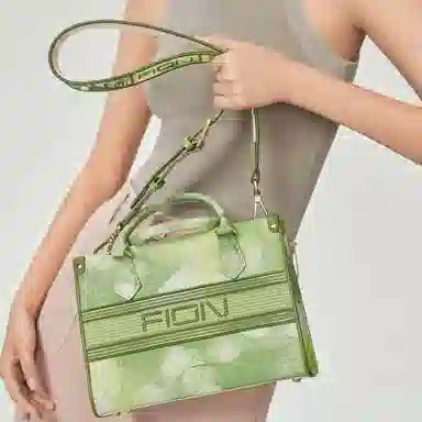 FION Tote