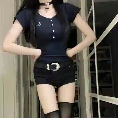 花山家的猫 高腰拉链三分牛仔短裤 女款 黑色
