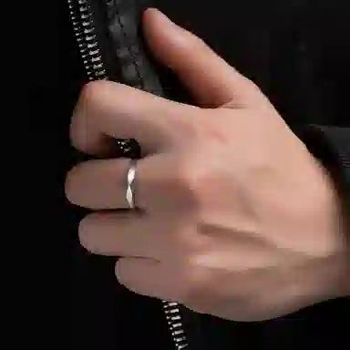 s925
