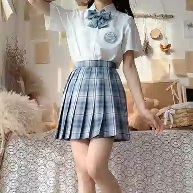 豹了个猫 格子短款高腰宽松百褶裙制服裙装