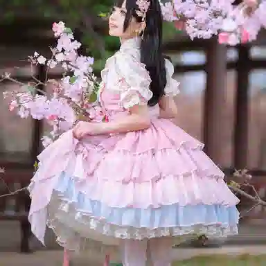 Bao Le Ge Mao Lolita