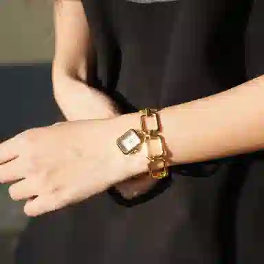 CHARLOTTE RAFFAELLI CRW003