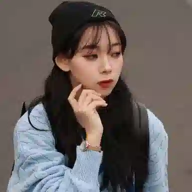 CHARLOTTE RAFFAELLI CRW003