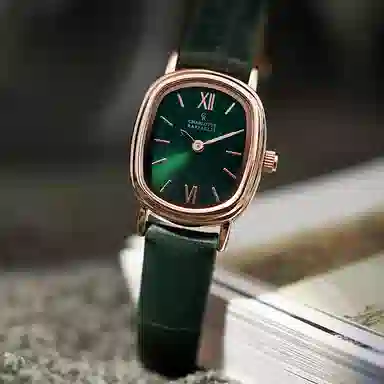 Charlotte Raffaelli CRS21031