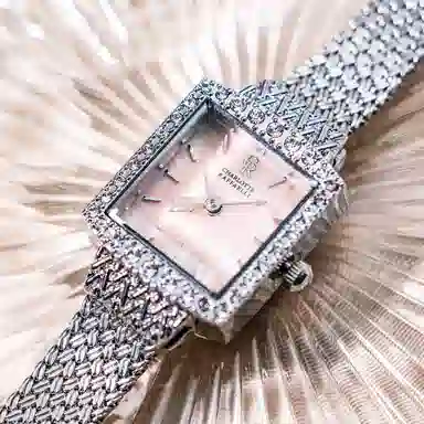 Charlotte Raffaelli CRS23011