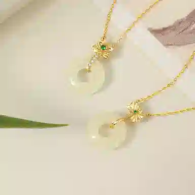 陌阡雪 【 步步生莲 莲生祥安】 新中式花朵平安扣闺蜜款可调节锁骨链小众设计#好运 项链 白玉 女款