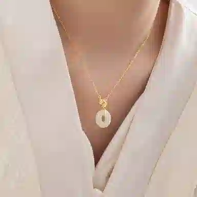 陌阡雪 【 步步生莲 莲生祥安】 新中式花朵平安扣闺蜜款可调节锁骨链小众设计#好运 项链 白玉 女款