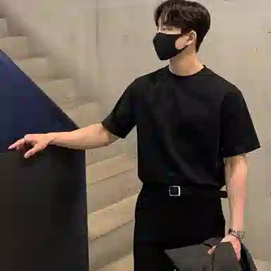 ROSECREED T