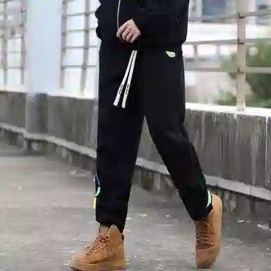 XIXN x WILLIAM FOXSONS