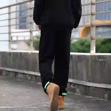 XIXN x WILLIAM FOXSONS