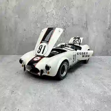 KYOSHO 118 427Shellby Cobra