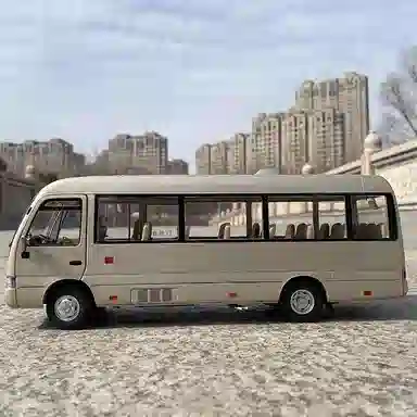 雨萱汽文 丰田考斯特 合金 成品模型