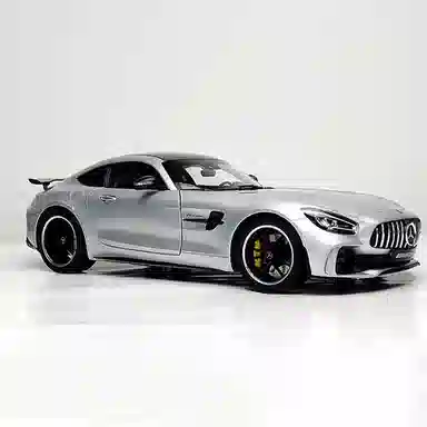 NOREV 118 GTR 2019 AMG