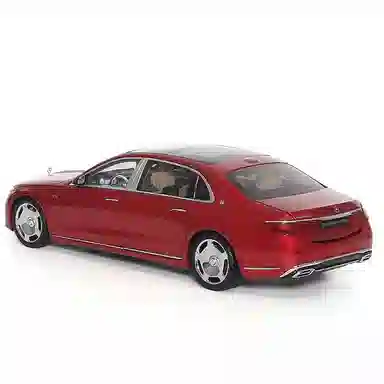 Almost Real 118 S S680S-Class