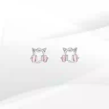 希遇 奇妙物语 粉色可爱 优雅 轻奢 时尚精致高级质感 优雅雅致小众设计感日常百搭#好运 钛钢 耳钉 女款