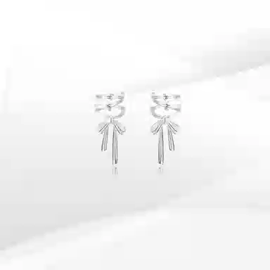 希遇 芭卜映雪 清晰优雅高级时尚 小众设计高级质感 清纯大方时尚简约风 #好运 合金 耳环 女款