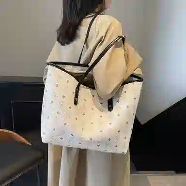 RIVMIND PU Tote