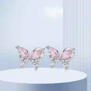 925