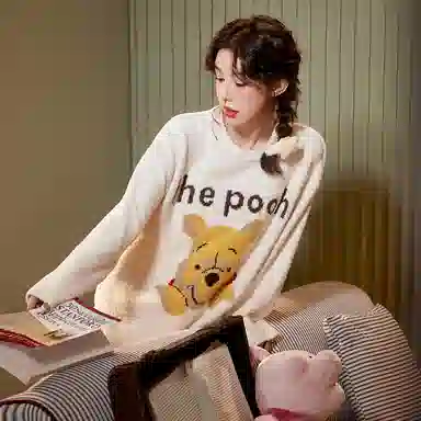 Gongdie x Disney Thermal Plush Loungewear Set Beige