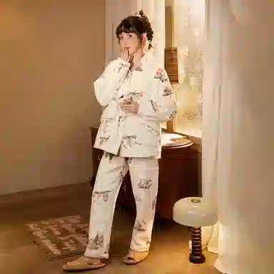 Miyadie x Disney Winnie the Pooh Pajama Set