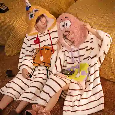 Gongdie x SpongeBob Coral Fleece Cloak