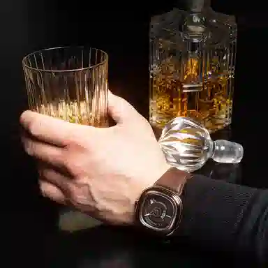 SEVENFRIDAY PE PVD