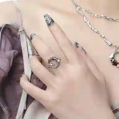 暖瞳 美式风格哥特血月高街独特设计潮流合金材质暗黑个性开口可调节食指戒 锆石 戒指 女款