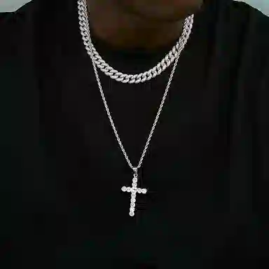 暖瞳 满钻十字架项链美式嘻哈街头璀璨闪耀锁骨链#好运 钛钢 吊坠 男女同款情侣款