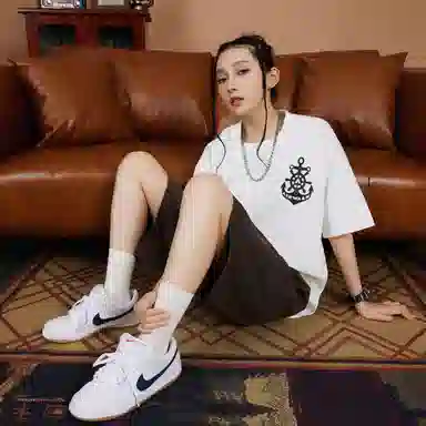 Airwalk T