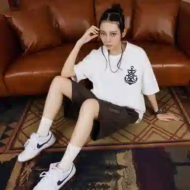Airwalk T