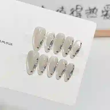 几多萌 【晶珠猫眼】 玻璃珠猫眼美甲穿戴甲手作高级氛围感冰透裸色幻彩钻可拆卸  杏仁银色晕染 猫眼