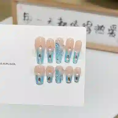 几多萌 【琉璃蝴蝶】 蝴蝶美甲高级氛围  穿戴甲 短梯梯型长款蓝色裸色 法式 琉璃感纯欲风