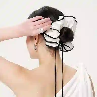 NANA JACQUELINE logo