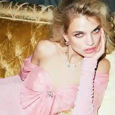 NANA JACQUELINE