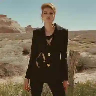 NANA JACQUELINE V