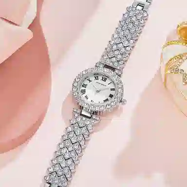 Katie Ermilio 29 KE-230717Q-1