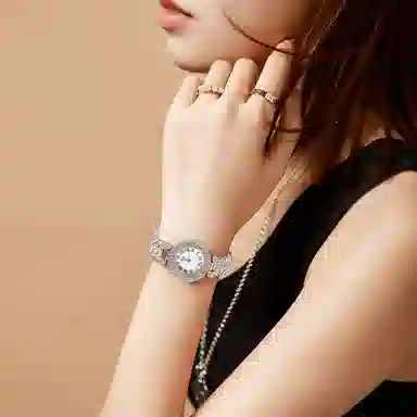 Katie Ermilio 29 KE-230717Q-1