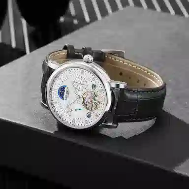 Katie Ermilio 42 KE-Y162QS