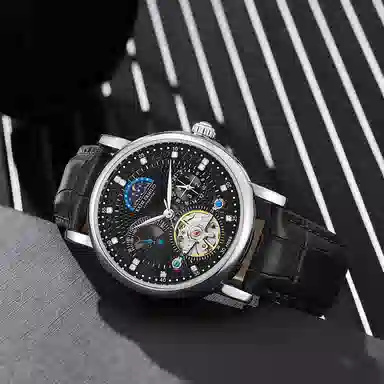 Katie Ermilio 42 KE-Y162QS