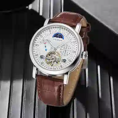 Katie Ermilio 42 KE-Y162QS