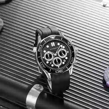 Katie Ermilio 42 KE-1807HJQ