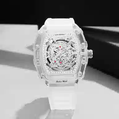 Katie Ermilio 30 KE23081130