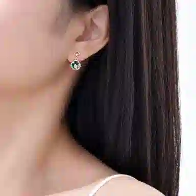 S925