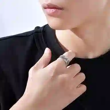 S999