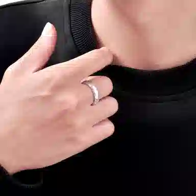 【S999银】 恋朵 锤纹开口 小众高级感 足银 戒指 男女同款情侣款