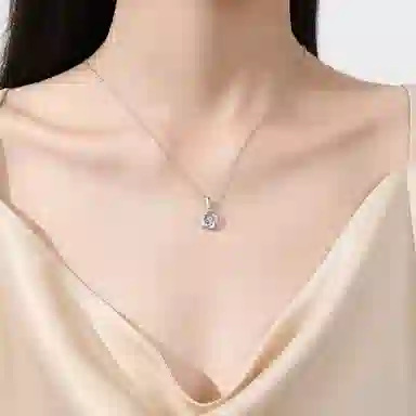 S925