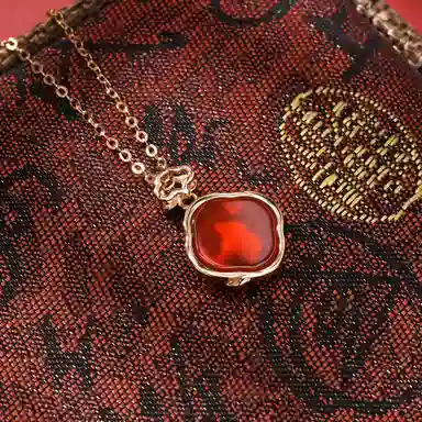 恋朵 国风新中式 新年红 三生有幸 四叶草 杏叶 纯银锁骨链 #好运 玛瑙 项链 女款