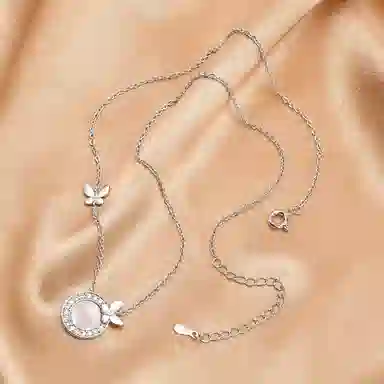 恋朵 超仙气质 幸福好运 蝶恋锁骨链 粉贝 合金 项链 女款