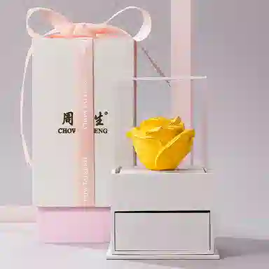 周大生 有钱兔告白熊小熊兔子工艺品软萌小熊兔子动物款女生告白玫瑰礼盒 铜镀金 摆件 男女同款情侣款